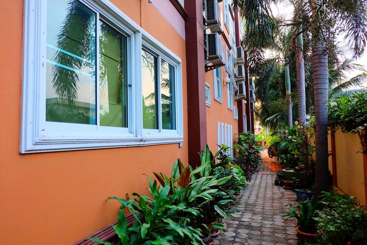 Siam House Interplace Лопбури Экстерьер фото