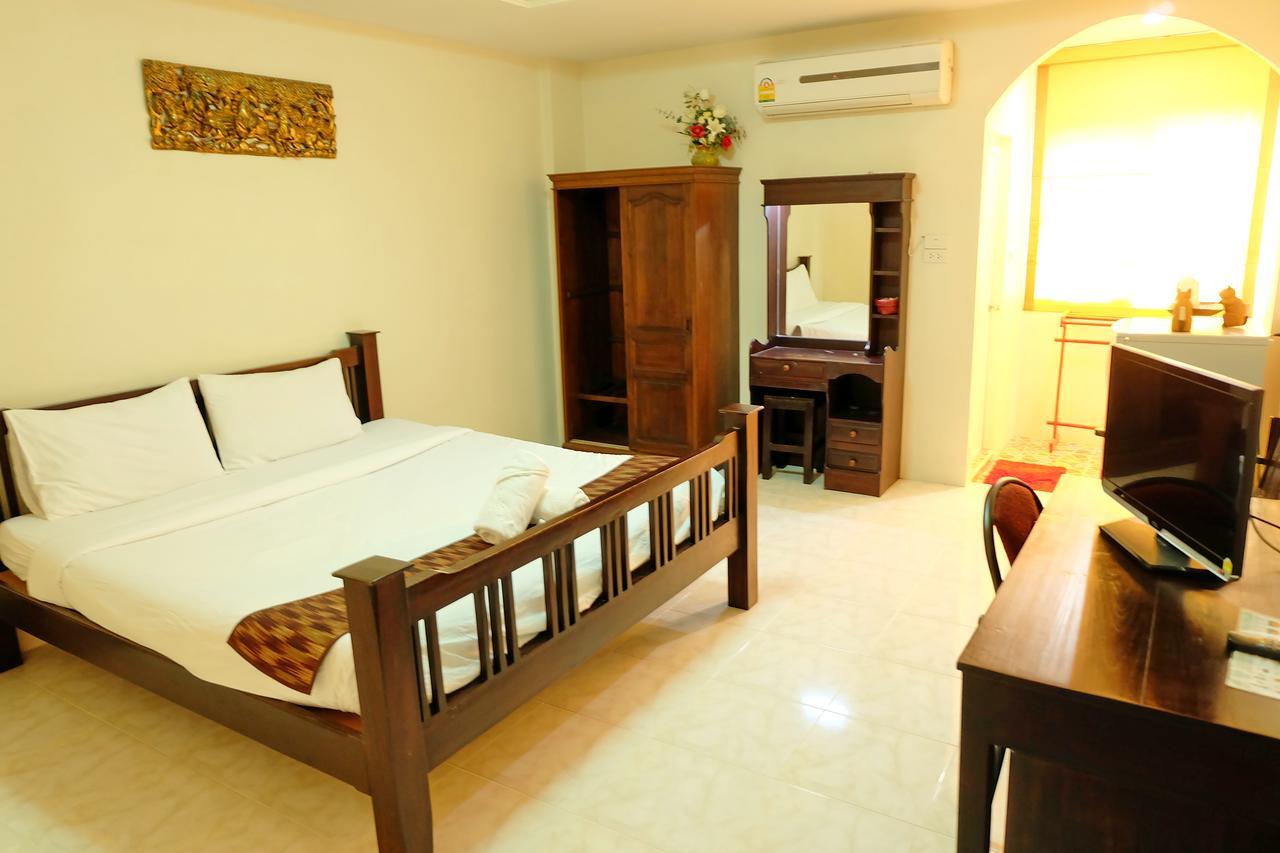 Siam House Interplace Лопбури Экстерьер фото